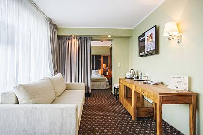 Jurmala Spa Conference kylpylhotelli majoitus Sviitti huone hotellimatka kaupunkiloma kylpylmatka ABC matkatoimisto