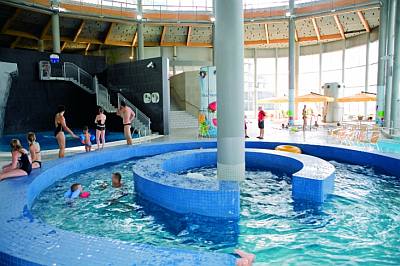 Vesipuisto allas Tervise Paradiis Hotel Pärnu vesipuisto kylpylähotelli ABC matkatoimisto