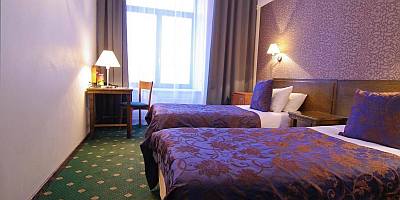 St Barbara Hotel Tallinna Standard kahden hengen huone sänky hotellimatkat Tallinna ABC matkatoimisto