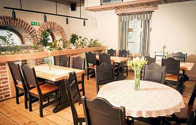 Grillhaus Daube grilli ravintola Tallinna vanha kaupunki  lounas illallinen lasten kanssa syömään perheravintola ABC matkatoimisto