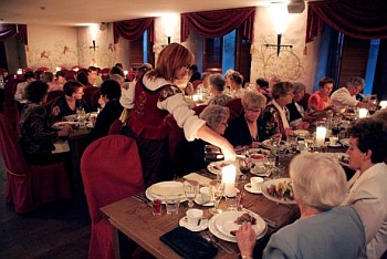 Maikrahv ravintola raatihuoneentori Tallinna vanha kaupunki ABC matkatoimisto